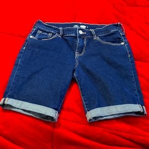 Capri jean short